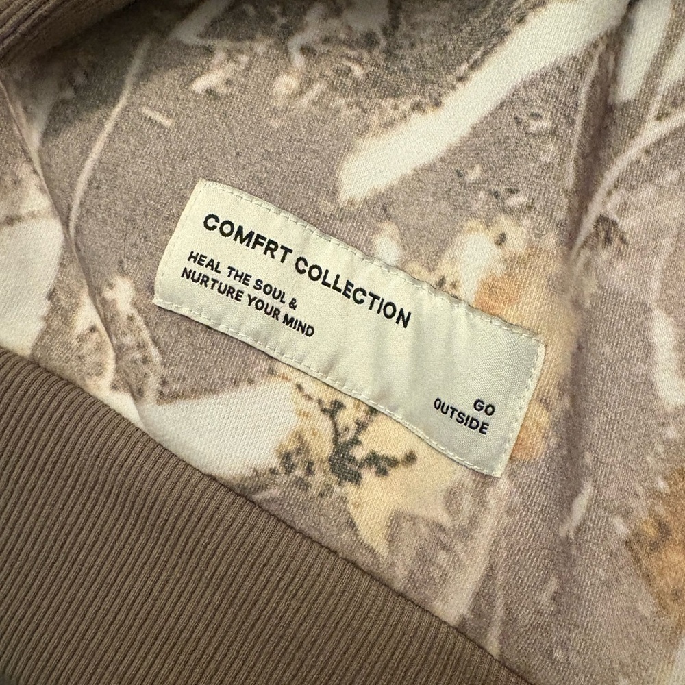 COMFORT Crewneck Sweatshirt Camouflage Adirondack Print Green Beige  XL NWOT BD - Picture 4 of 7